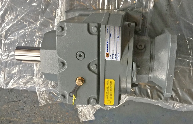 帶動17T噸小型機(jī)械吊裝機(jī)減速機(jī)，3500W伺服電機(jī)減速機(jī),吊裝機(jī)械減速機(jī)